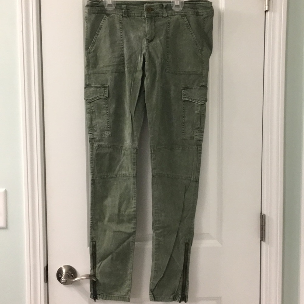 Olive green cargo-type pants - Picture 1 of 7